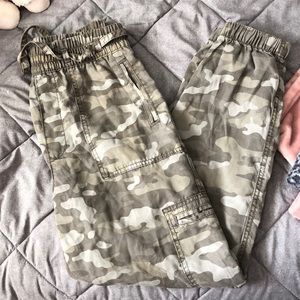 Camo jogger pant